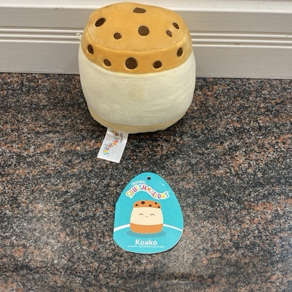 Squishmallows Claudia Beetroot 5 - Picture 2 of 5